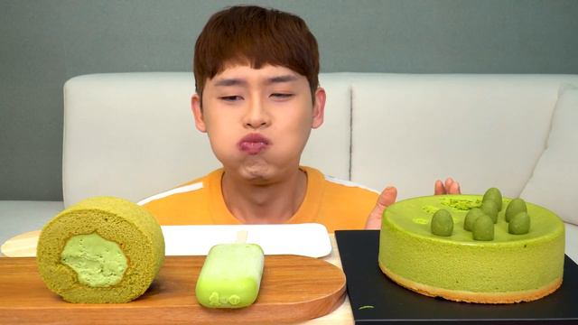 ASMR 녹차 말차 파티🟢 녹차 치즈케이크 티라미수 롤 아이스크림먹방 Green Tea Dessert Party 🎊 Cheese Cake Tiramisu Roll MuKbang