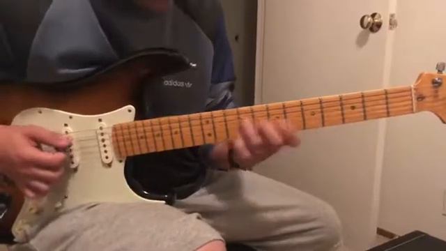 Fender Deluxe Stratocaster V Neck смотреть онлайн