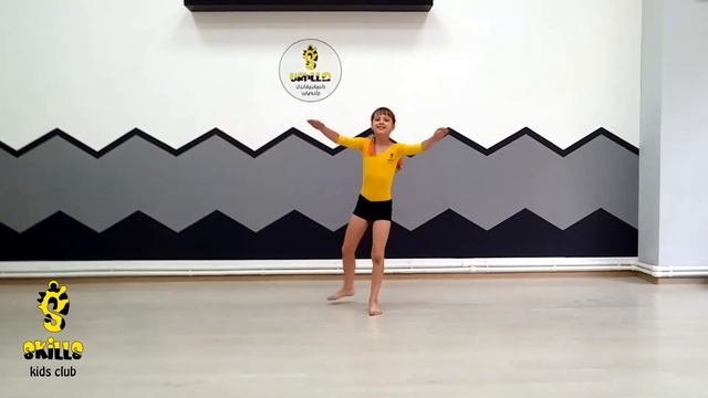 Клип на танцевальную композицию "Живи, танцуя!", танцевальная студия SKILLS, г. Ереван смотреть онлайн