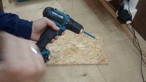 Шуруповерт Makita DF333DWYE4 за 4000 рублей