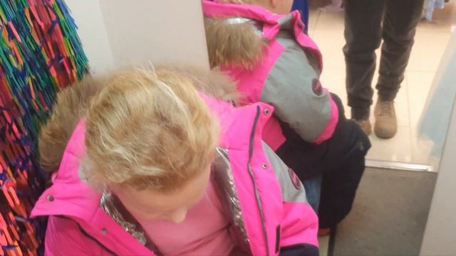 Покупаем платье на Новогодний утренник в детском садике. Новый год 2024 смотреть онлайн