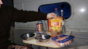 Зимняя рыбалка с ночевкой в УАЗ Буханке! Проверка в экстремальных условиях!