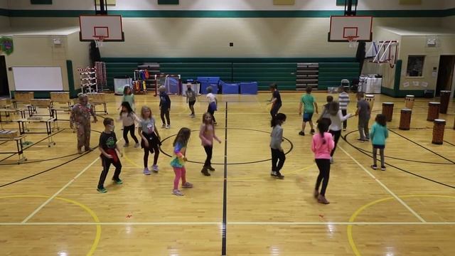 ‘T Smidje Circle Dance For Upper Elementary смотреть онлайн