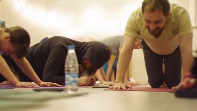 Утренний курс по Шри Шри йоге 1 в Санкт-Петербурге. Март 2018 смотреть онлайн