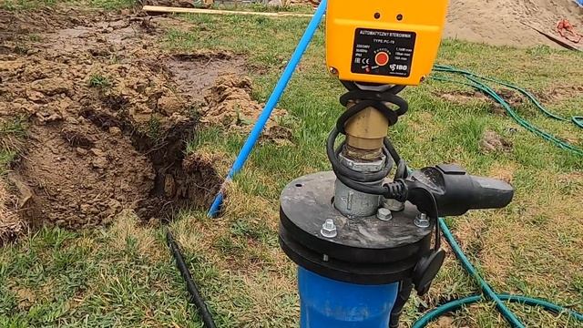 Studnia głębinowa ,automat sterujący pompą głębinową смотреть онлайн