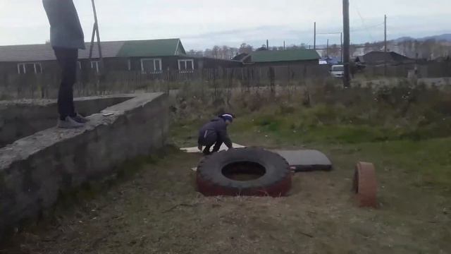 ВЛОГ: ПОСТРОИЛ ПАРКУР ПЛОЩАДКУ/ТЕСТ НОВОЙ ПАРКУР ПЛОЩАДКИ/ смотреть онлайн