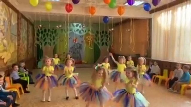 ТАНЕЦ "ВЕСНУШКИ" смотреть онлайн