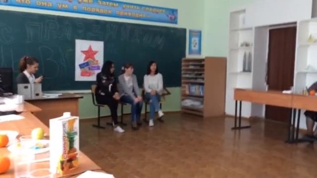 Шуточная сценка Три девицы на 7 мая