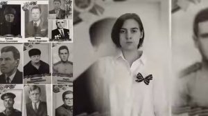 Стихотворение  Помните  Роберта Рождественского читают ученики 6Г класса гимназии 2