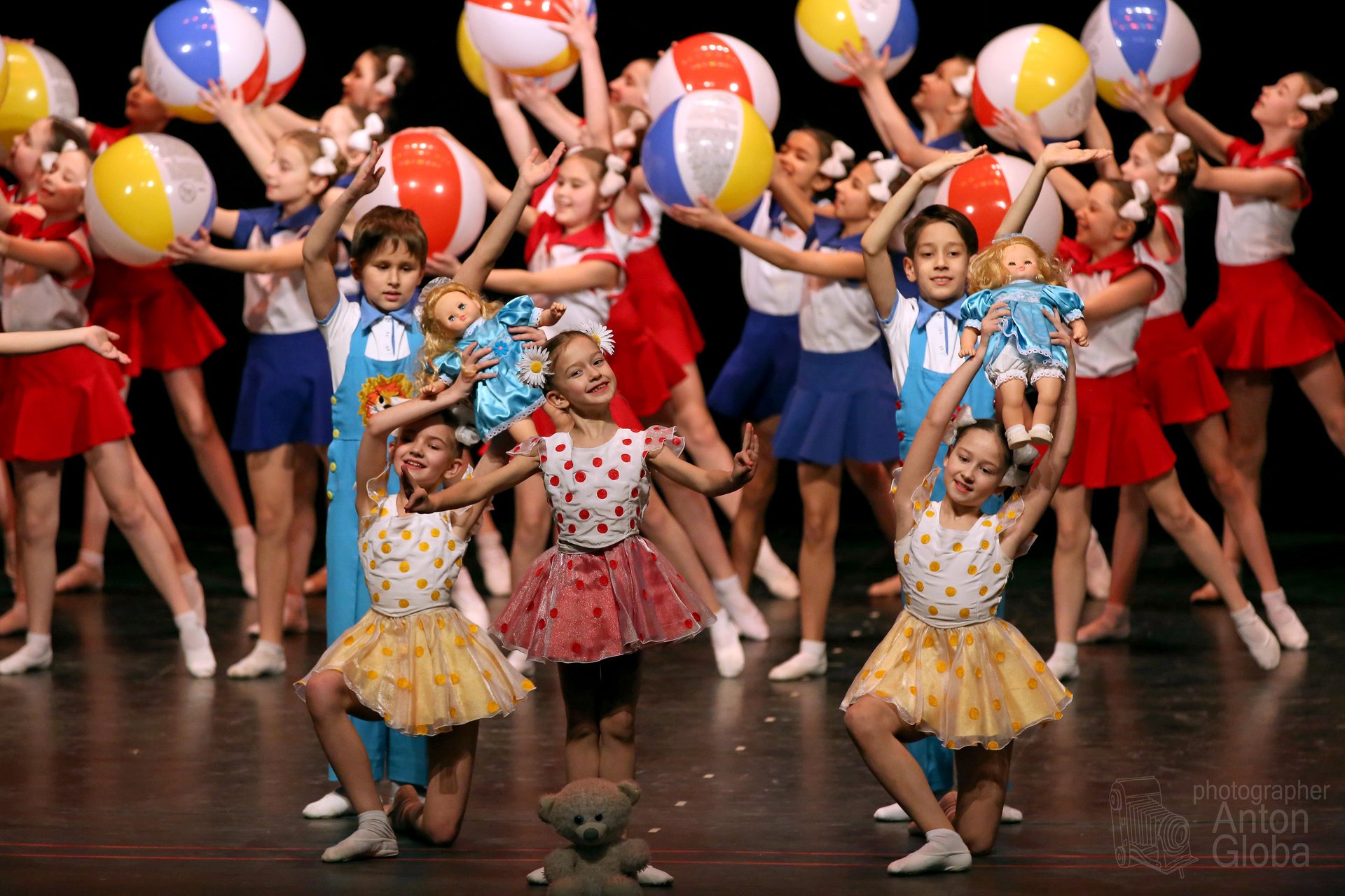 "Детство - это мы!", Ансамбль Локтева. “Childhood is us!”, Loktev Ensemble. смотреть онлайн