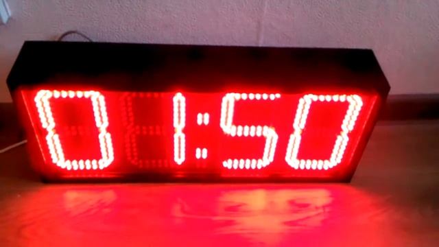 Уличные часы с таймером. смотреть онлайн