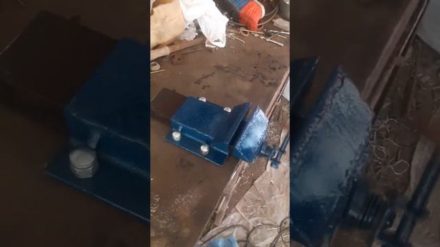 Самодельные тиски из швеллера и уголка смотреть онлайн