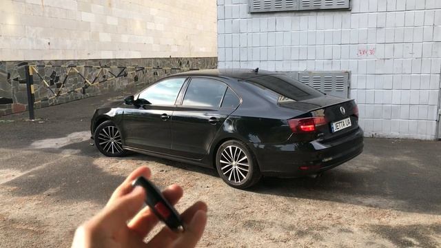 Volkswagen Jetta. Экстренная кнопка (Panic) смотреть онлайн