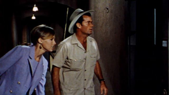 The Pink Jungle (1968) - Trailer смотреть онлайн