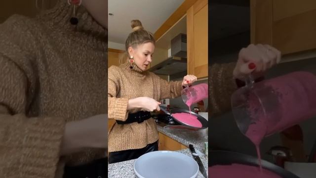 Цветные блины из свеклы/ Beetroot pancakes смотреть онлайн