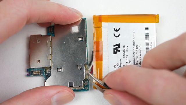 1st Apple iPhone VS 13 Pro Teardown смотреть онлайн