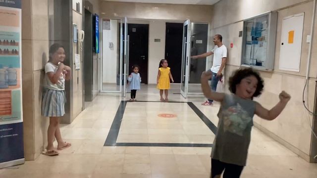 Seerah and Friends Playing Jumping Game | Jump Like a Bunny смотреть онлайн