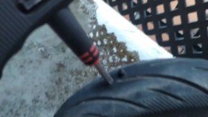 Как заклеить покрышку не снимая колесо. Ninebot MAX / How fix the holes on tire from Ninebot MAX