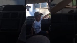 Армянский мальчик ругается матом! Ржач!!!