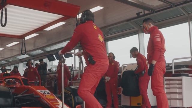 Carlos Sainz maneja varias ofertas importantes a partir de 2025, conoce los detalles I MARCA смотреть онлайн