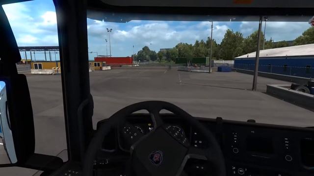 КАК БЫСТРО ЗАЦЕПИТЬ ПРИЦЕП С ВИДОМ ОТ ПЕРВОГО ЛИЦА ИЗ КАБИНЫ ГРУЗОВИКА / ЛАЙФХАК / ETS2 / ATS /