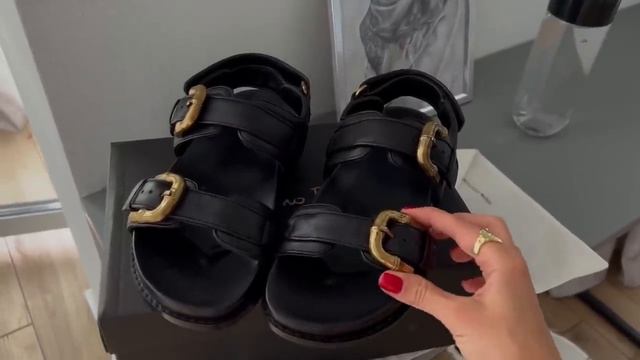 О НАШЕЙ ЖИЗНИ. УКОЛОЛА ГУБЫ. ДОЛГОЖДАННЫЙ ПАРФЮМ CELINE. РАСПАКОВКИ ОТ МЕНЯ И САБРИ ? смотреть онлайн