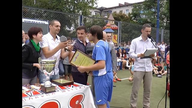 Лучшему игроку 1 сезона Бизнес лиги на долгую память ! смотреть онлайн