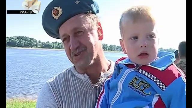 День ВДВ в Рыбинске.flv смотреть онлайн
