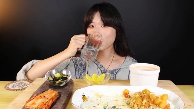 Mukbang)SUB/Ariel Channel/Curry Rice With Spicy Cabbage/Asmr Sounds