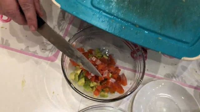 Салат с авокадо и красной рыбой эпизод №221 смотреть онлайн