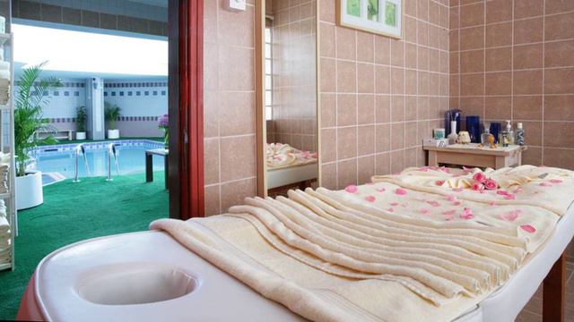 Ramada Beach Hotel Ajman - Ajman - United Arab Emirates