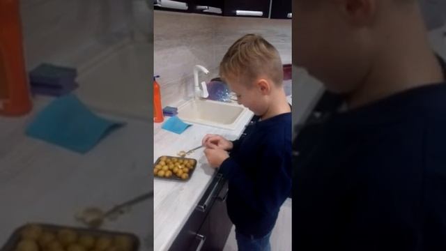 Пробуем лонган (экзотический фрукт) смотреть онлайн