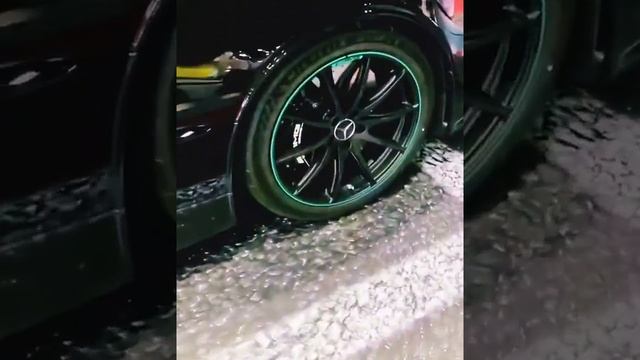 Mercedes-Benz AMG GTR Black Series смотреть онлайн