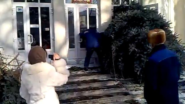 Как занести елку смотреть онлайн