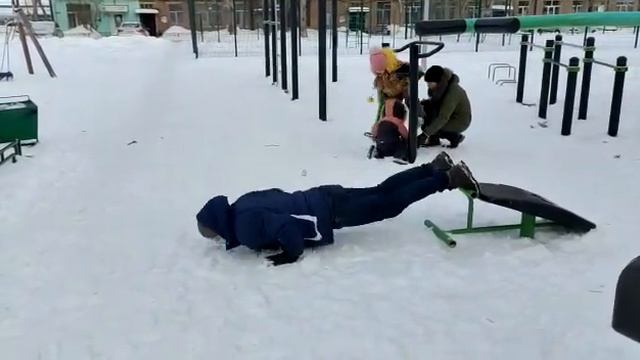 "Проект от 10 до ?" Отжимание (11 повторов) смотреть онлайн