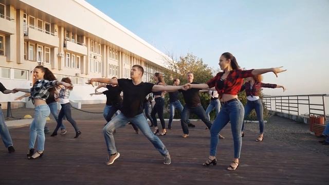 Хастл в школе танцев Импульс смотреть онлайн