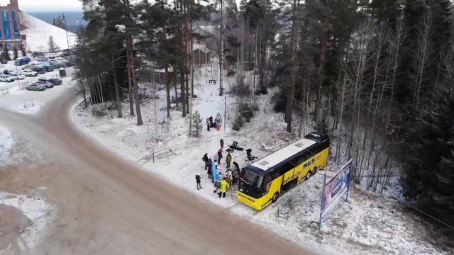 ОТКРЫЛИ СЕЗОН НА ГК«КРАСНОЕ ОЗЕРО». МАССОВЫЙ СПУСК. смотреть онлайн