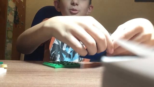 Открываем новый набор Лего Minecraft засада Крипера