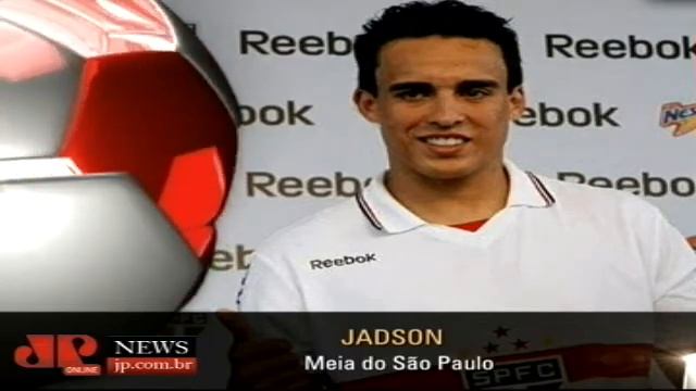 : Jadson recebe camisa 10 de Raí e provoca delírio na torcida do São Paulo смотреть онлайн
