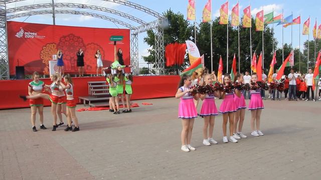 Гомель принял эстафету "Пламя мира" II Европейских игр смотреть онлайн