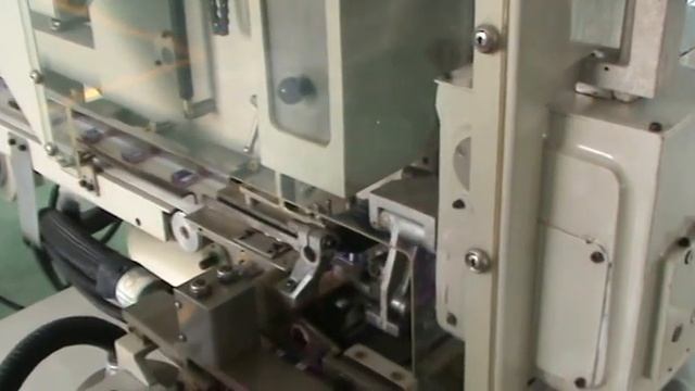 Автоматическая линия машина упаковки конфет типа конверт