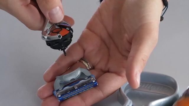 Gillette Fusion5 ProGlide Power Razor + NEW 8 Pack Razor Blades - Unboxing смотреть онлайн