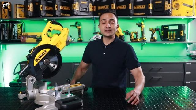 DEWALT Sliding Mitre Saw 216mm with XPS | DWS774 смотреть онлайн