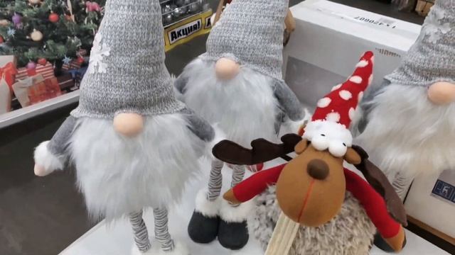 влог I Москва? гуляем и выбираем подарки на Новый год? вечер с парнем❤️ шоппинг смотреть онлайн