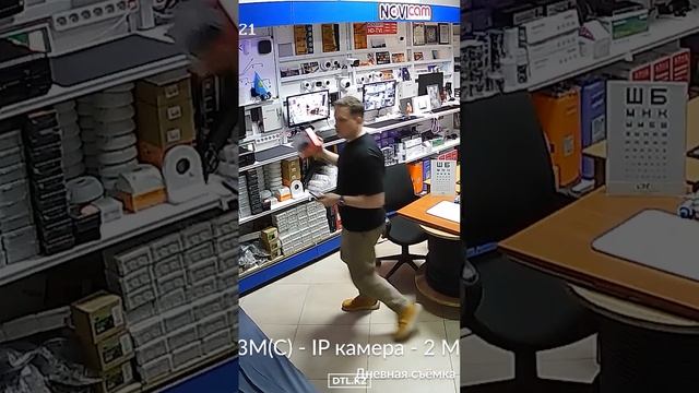 HiWatch DS-I253M(C) - купольная IP камера - 2 Мп - 2.8 мм - 121° - Smart Hybrid Light - мини обзор смотреть онлайн