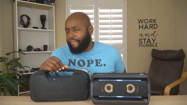 LG XBOOM Go PK7 Vs Aomais GO Bluetooth Speaker Battle смотреть онлайн