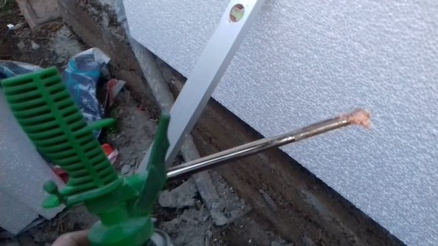 Монтаж пенопласта на клей пену без заморочек и воды. смотреть онлайн