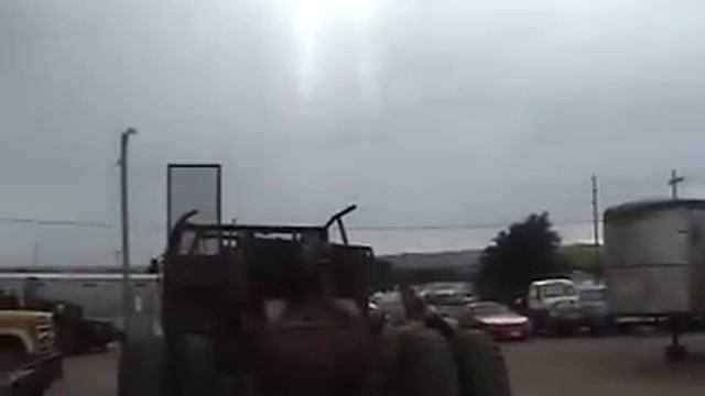 13 Tons of Steel and Rubber смотреть онлайн