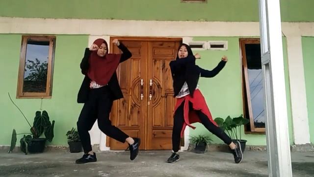 Dance taki taki||DJ Snake ft Selena Gomez смотреть онлайн