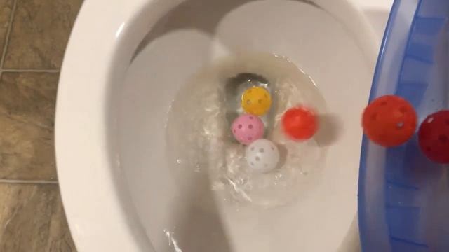 Will it Flush? - Random Stuff, Lunchable, Ping Pong Balls, Surprise Eggs, Golf Balls, Plastic Balls смотреть онлайн